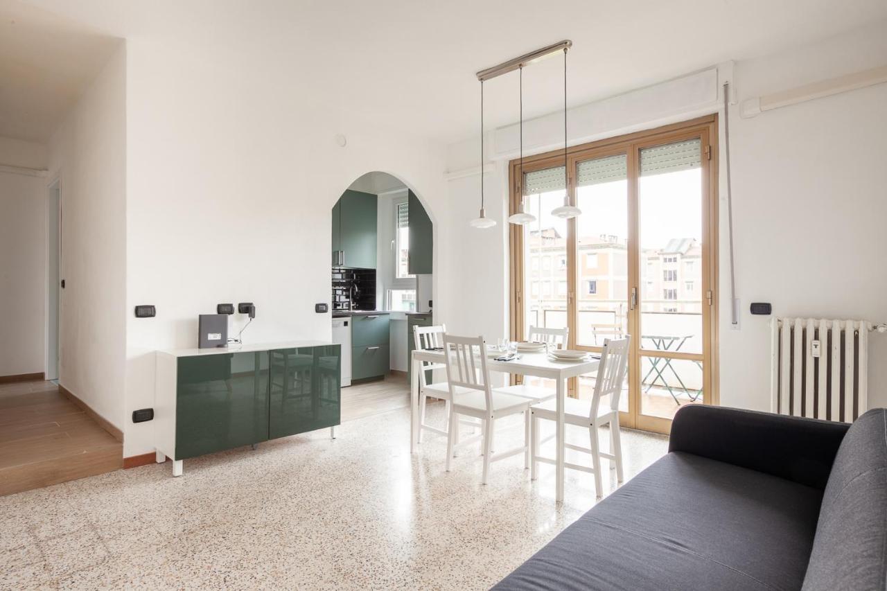 Spazioso Appartamento - City Life - Fiera Milano - Alcuino 5 Εξωτερικό φωτογραφία
